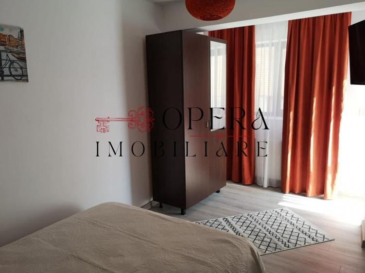 Casă individuală cu 20 camere cu Canalizare în Copou