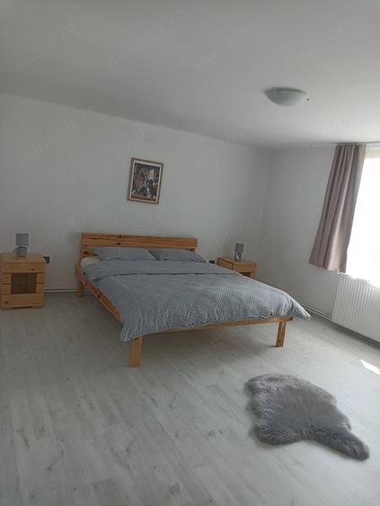 Casă cu Teren 2000 Mp în Central