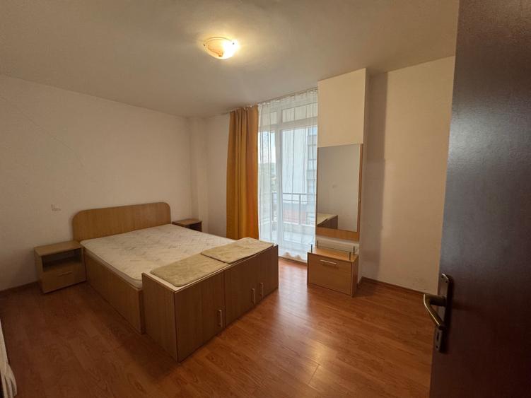 Apartament cu 2 camere semidecomandat în Borhanci