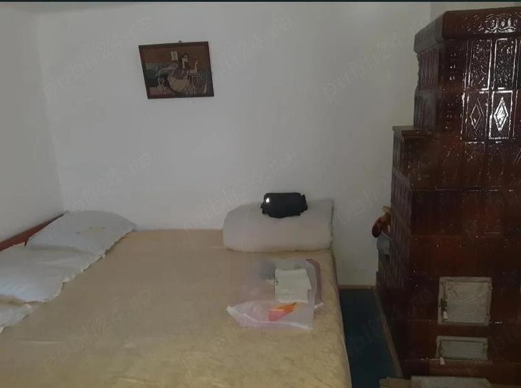 Casă cu 3 camere cu Canalizare în Cislău