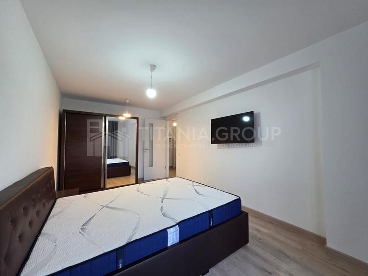 Apartament cu 2 camere decomandat, mobilat în Tractorul