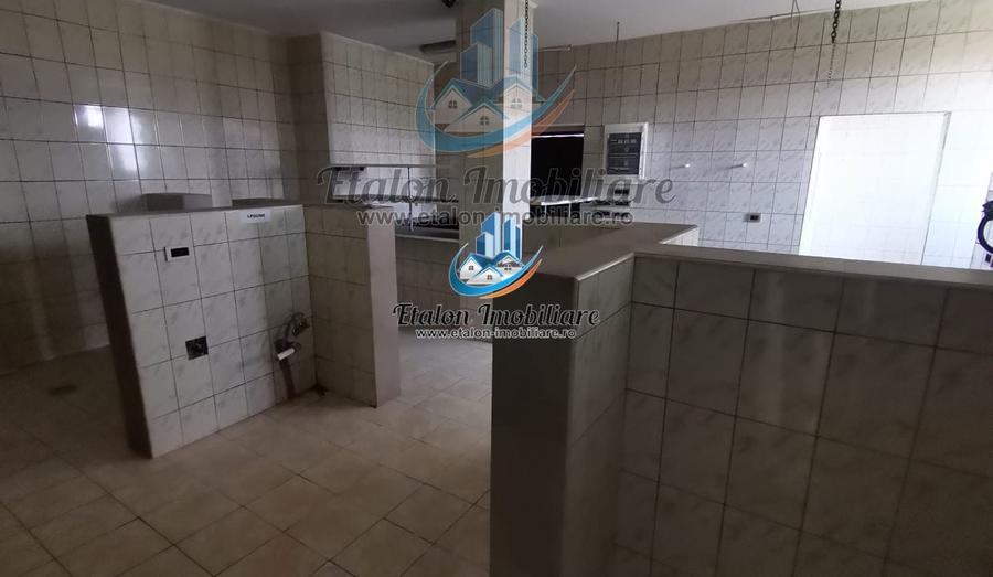 Hotel/Pensiune, de 1,390 mp, în Periferie