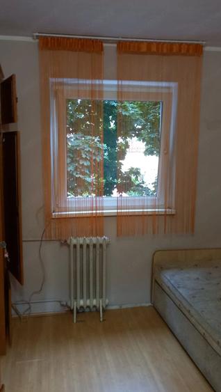 Garsonieră decomandată în Florilor