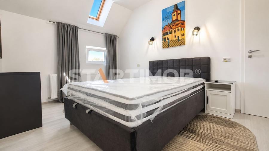 Apartament cu 3 camere decomandat, mobilat în Blumăna