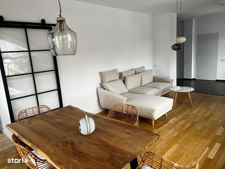 Casă cu 5 camere cu Teren 602 Mp în Clinceni