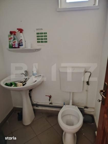 Spațiu comercial, de 100 mp, în Central