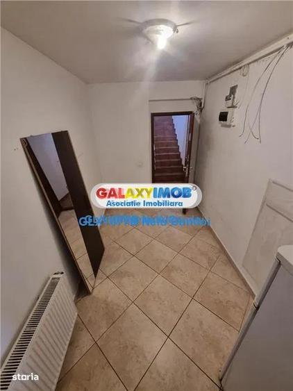 Apartament cu 2 camere semidecomandat, mobilat în 13 Septembrie
