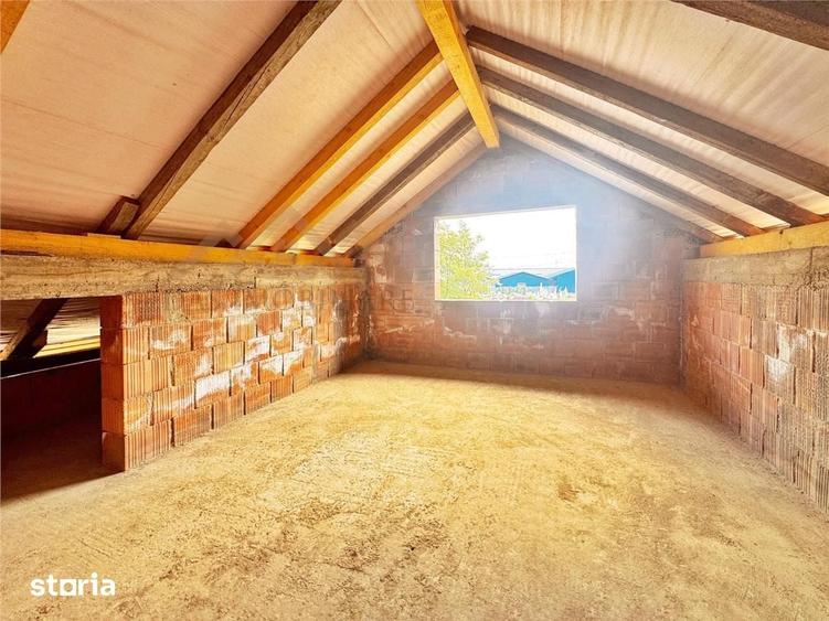 Casă cu 3 camere cu Teren 260 Mp în Recea