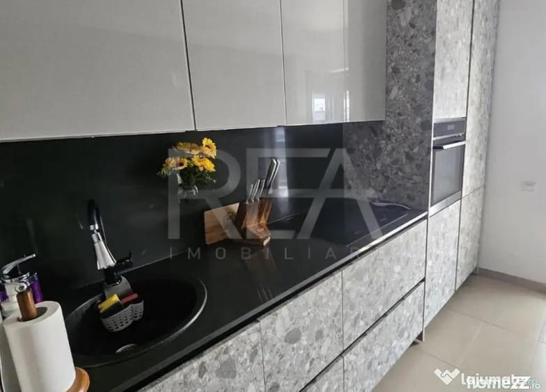 Apartament cu 3 camere decomandat în Domenii