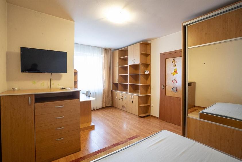 Apartament cu 4 camere decomandat în Ultracentral