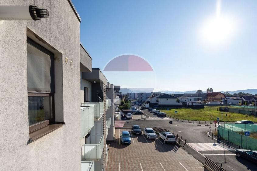 Apartament cu 2 camere decomandat, mobilat în Central