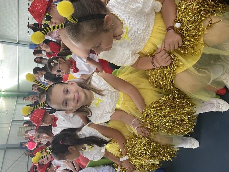Casă cu Teren 1436 Mp în Tăut