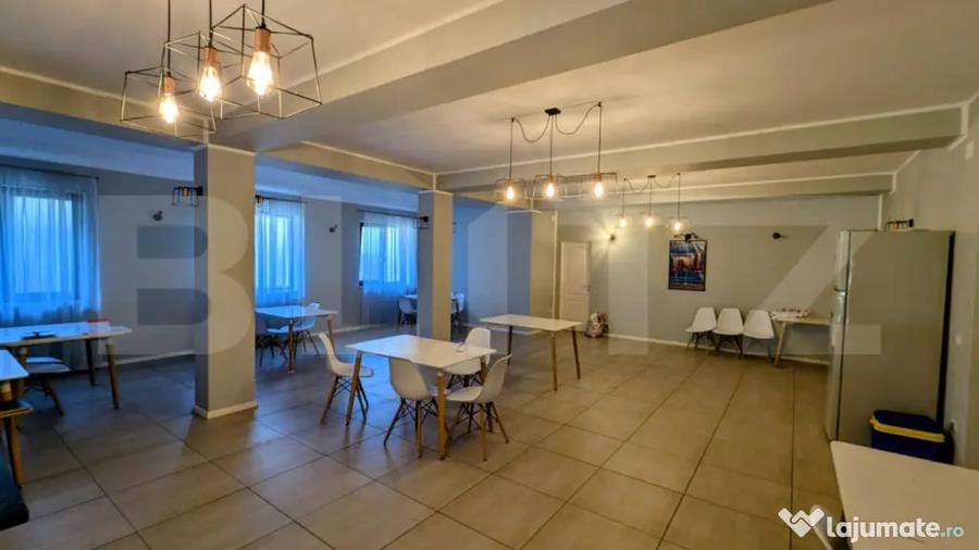 Casă cu 7 camere cu Teren 1200 Mp în Central