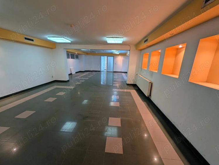 Spațiu comercial, de 70 mp, în Central