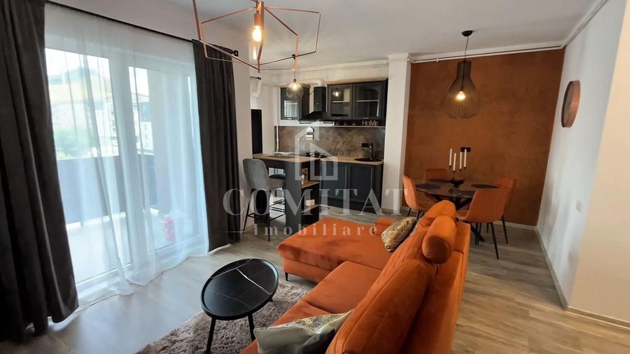 Apartament cu 2 camere semidecomandat, mobilat în Florești