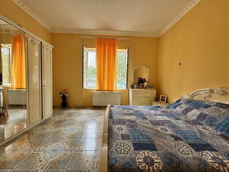 Casă individuală cu 4 camere cu Canalizare în Elisabetin