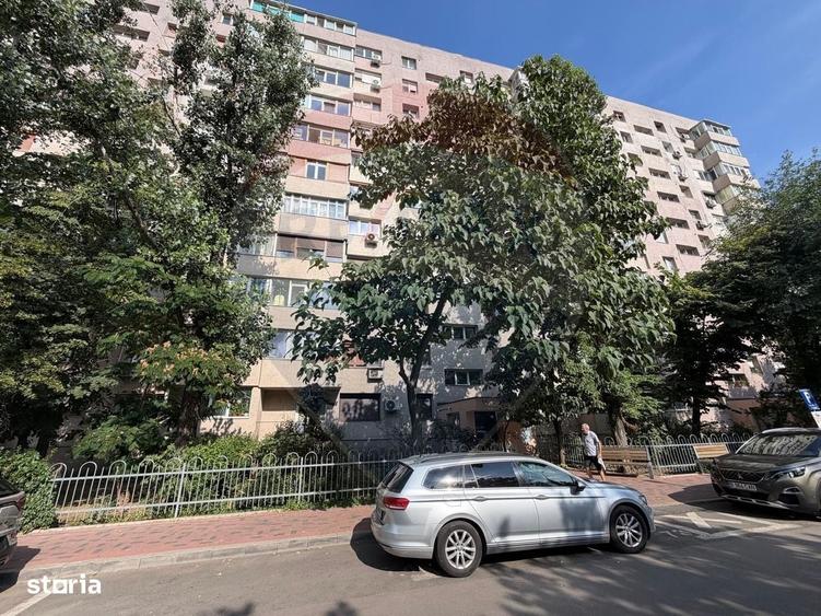 De vanzare Apartament 2 cam zona Titan - Auchan - 1