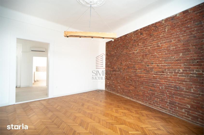 Apartament cu 3 camere în Orașul Nou