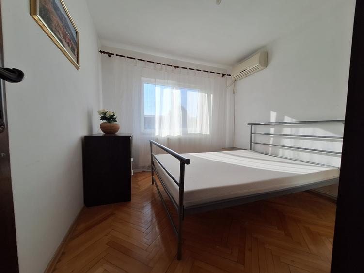 Apartament cu 3 camere decomandat, mobilat în Lipovei