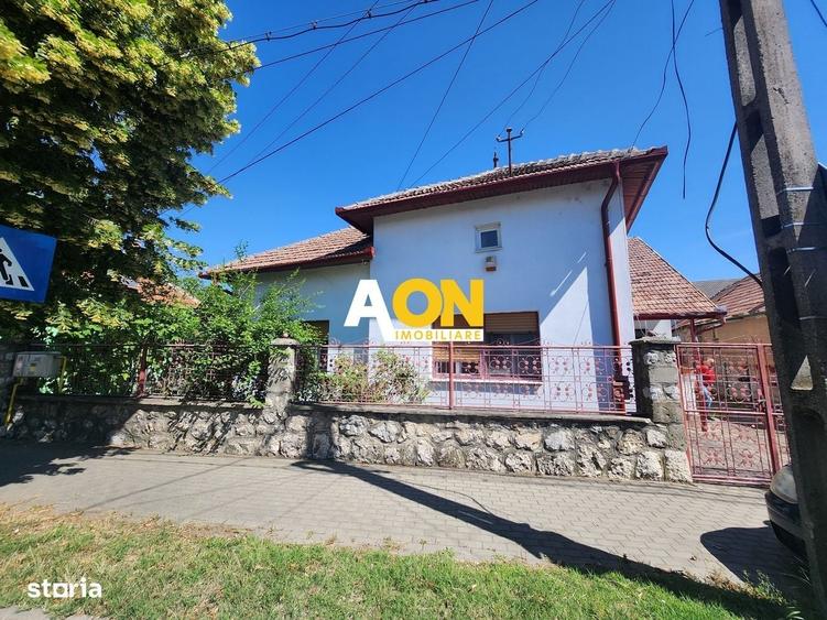 De vanzare casa 5 camere, 655mp teren, zona Cetate - 1