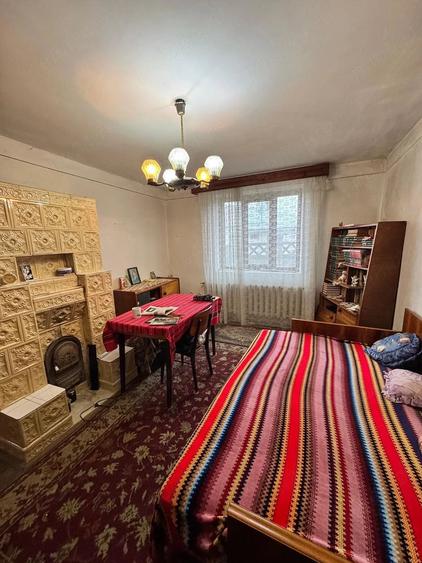 Casă cu 4 camere cu Teren 530 Mp în Central