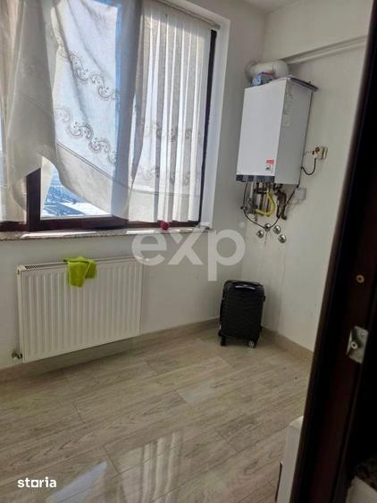 Apartament cu 4 camere decomandat, mobilat în Tractorul