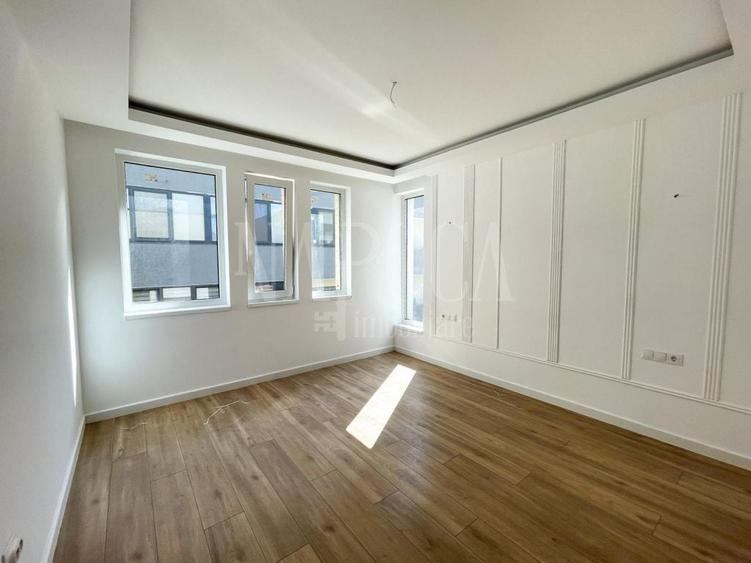 Duplex cu 4 camere cu Canalizare în Florești