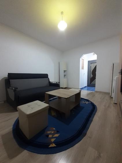 Garsonieră semidecomandată în Uzina 2