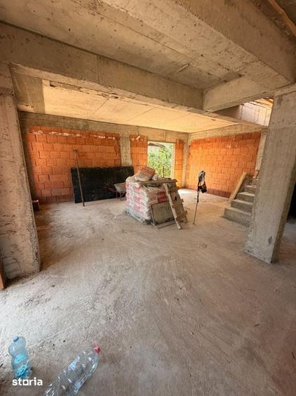 Casă cu 4 camere cu Teren 220 Mp în Chiajna
