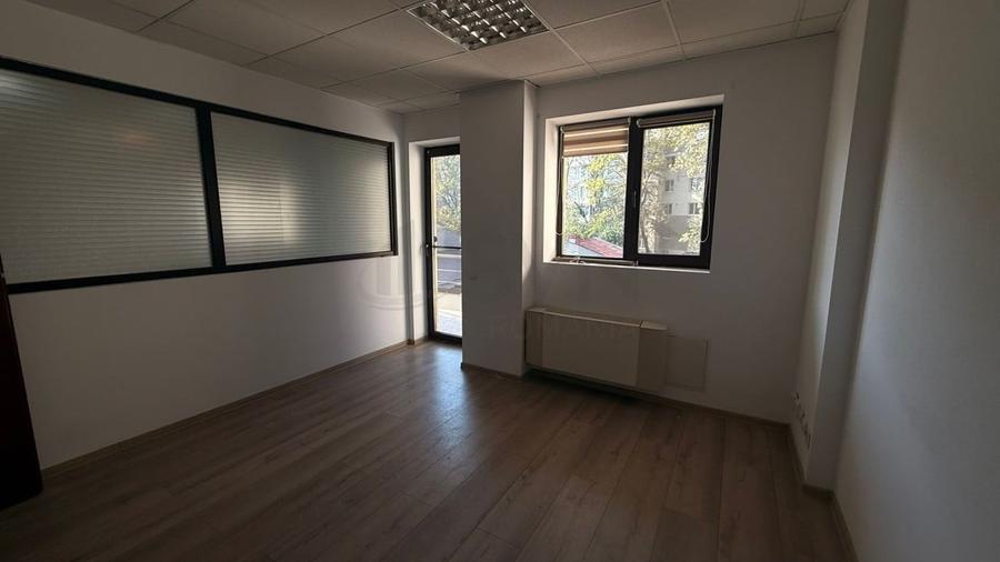 Birou, de 650 mp, în Grivița