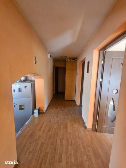 Casă cu 3 camere cu Teren 100 Mp în Central