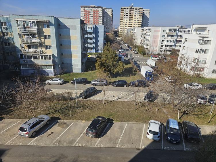 Garsonieră decomandată în Exterior Vest