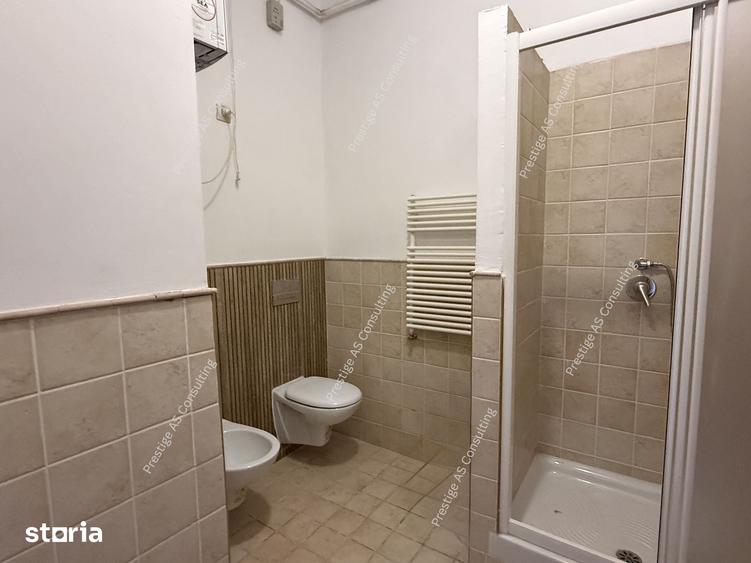 Apartament cu 4 camere în Central
