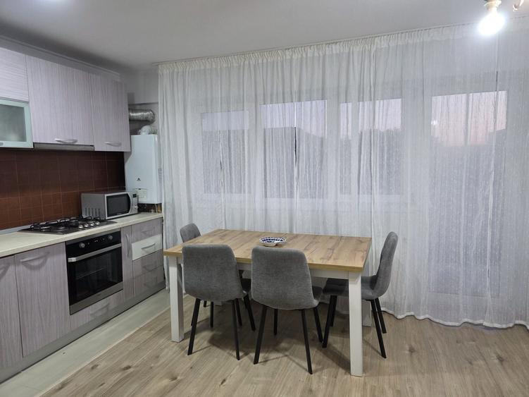 Apartament cu 2 camere decomandat în Drumul Taberei