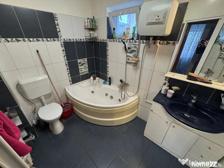 Apartament cu 4 camere decomandat în Tomis Nord