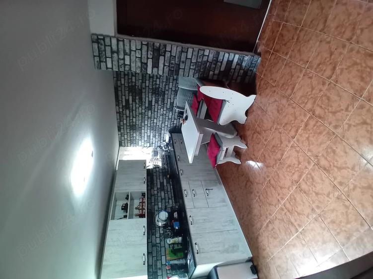 Casă cu 5 camere cu Teren 756 Mp în Central