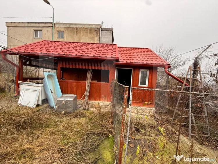 Casă cu 1 camere cu Teren 4246 Mp în Central