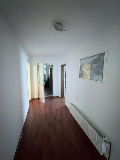Casă individuală cu 4 camere cu Teren 1600 Mp în Central