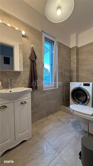 Casă cu 4 camere cu Teren 266 Mp în Central