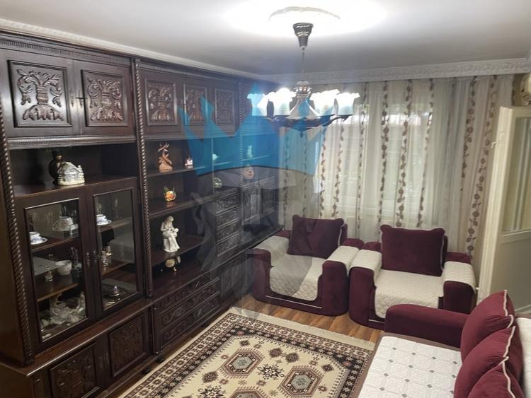 Apartament cu 4 camere decomandat, mobilat în Rahova