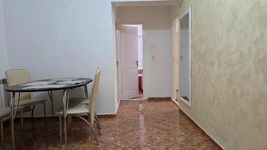 Apartament cu 2 camere decomandat în 22 Decembrie