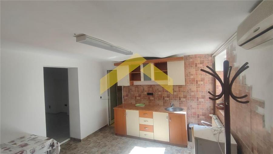 Apartament cu 4 camere circular în Podgoria