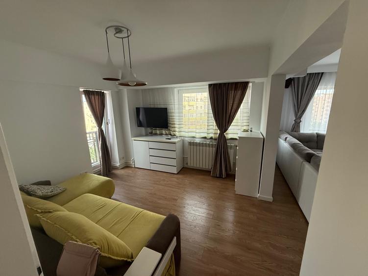 Casă cu 4 camere în Exterior Vest