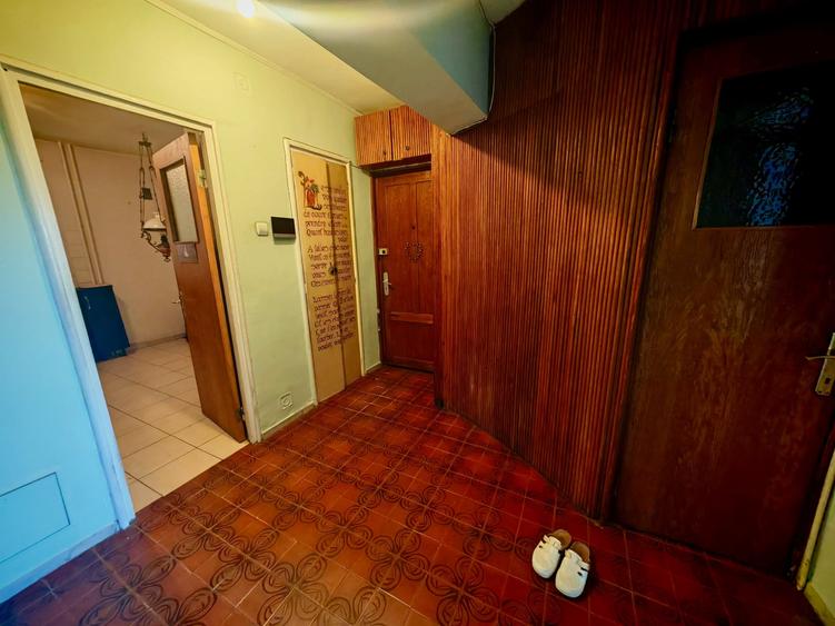 Apartament cu 4 camere decomandat, mobilat în Obor