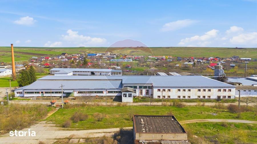 Spațiu comercial, de 11,500 mp, în Central