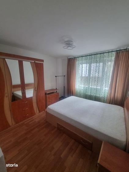 Apartament cu 2 camere, mobilat în Pajura