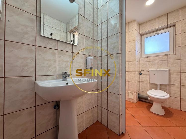 Casă individuală cu 13 camere cu Canalizare în Gara de Nord