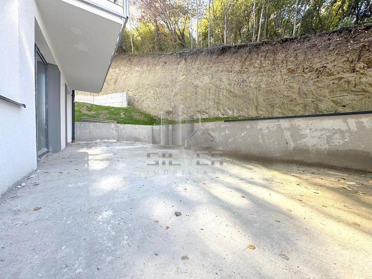 Apartament cu 3 camere decomandat în Florești — fotografia 1