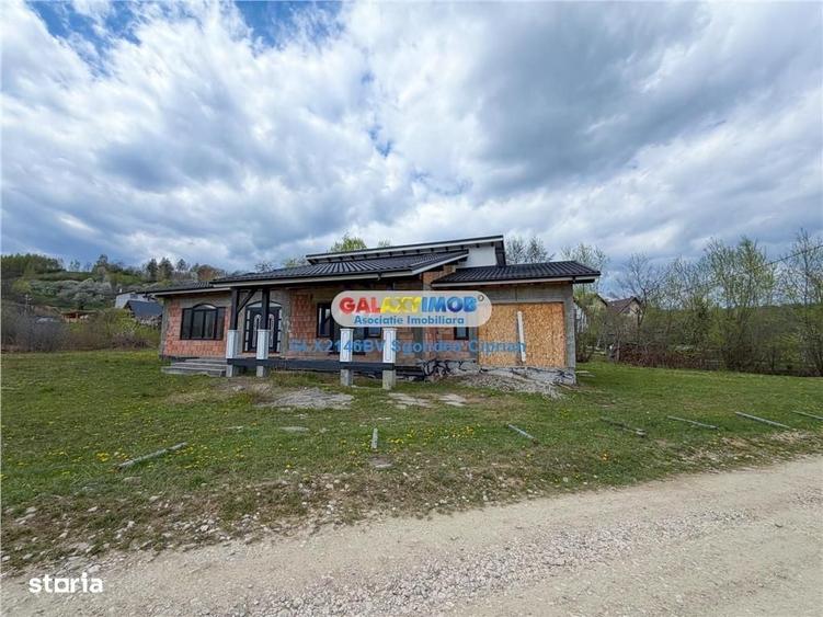Casă cu 4 camere în Predeluț