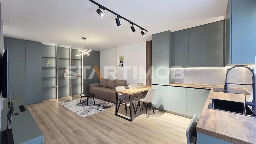 Apartament cu 2 camere decomandat în Tractorul